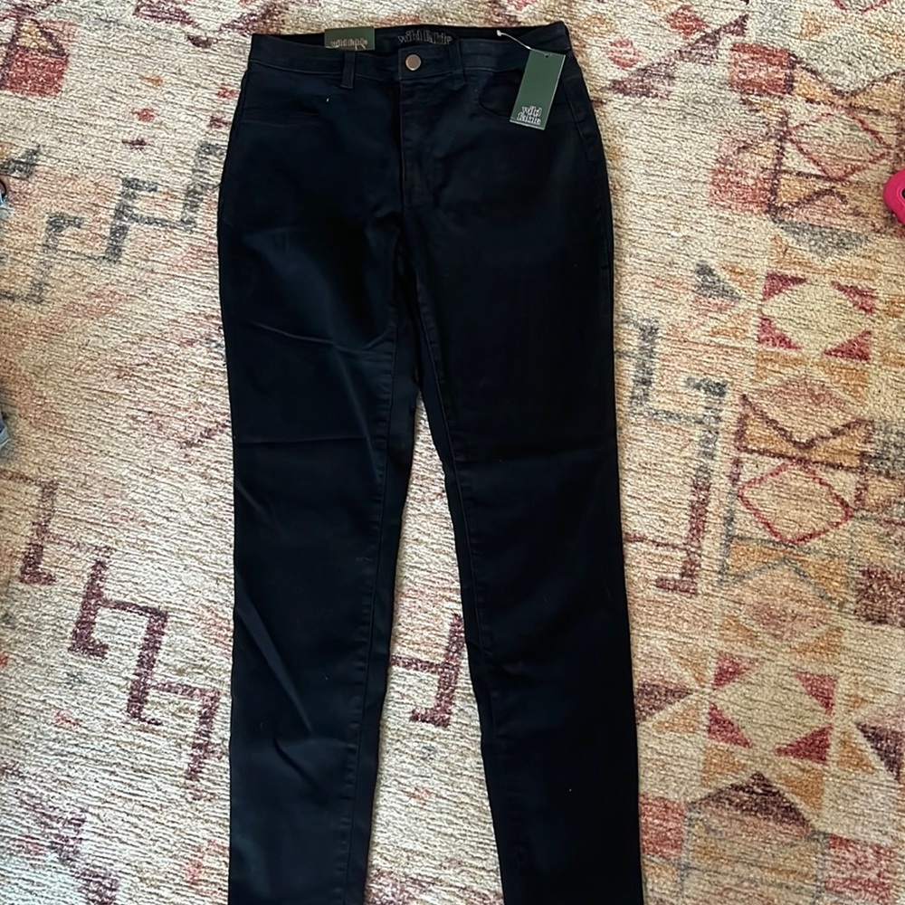 Wild fable. Size 8. Never worn.